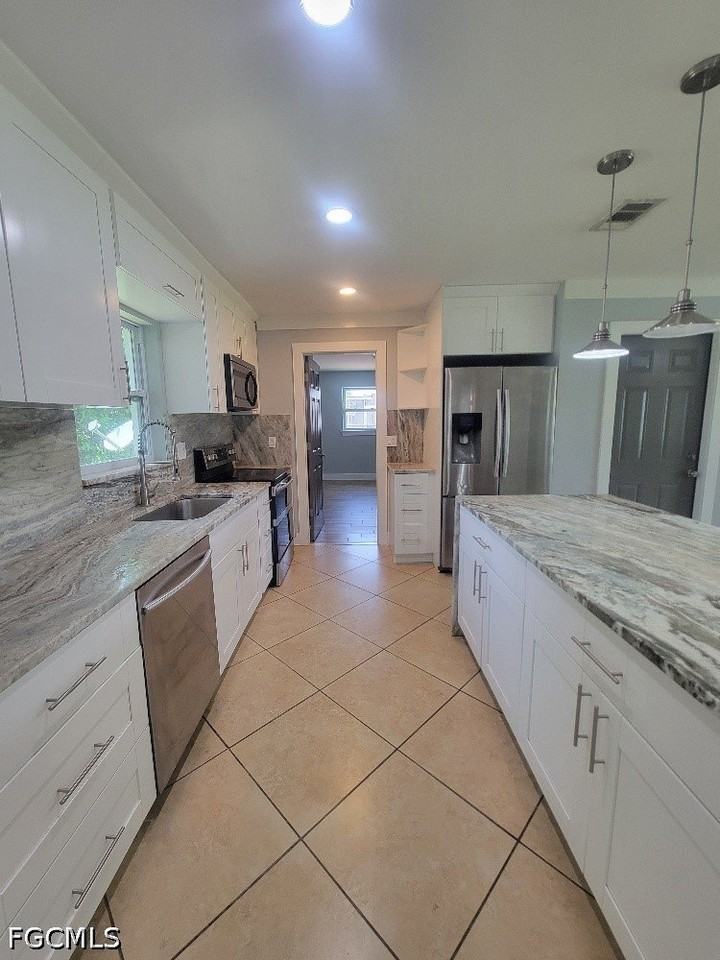 203 Redcliff Ave - Photo 7 of 17