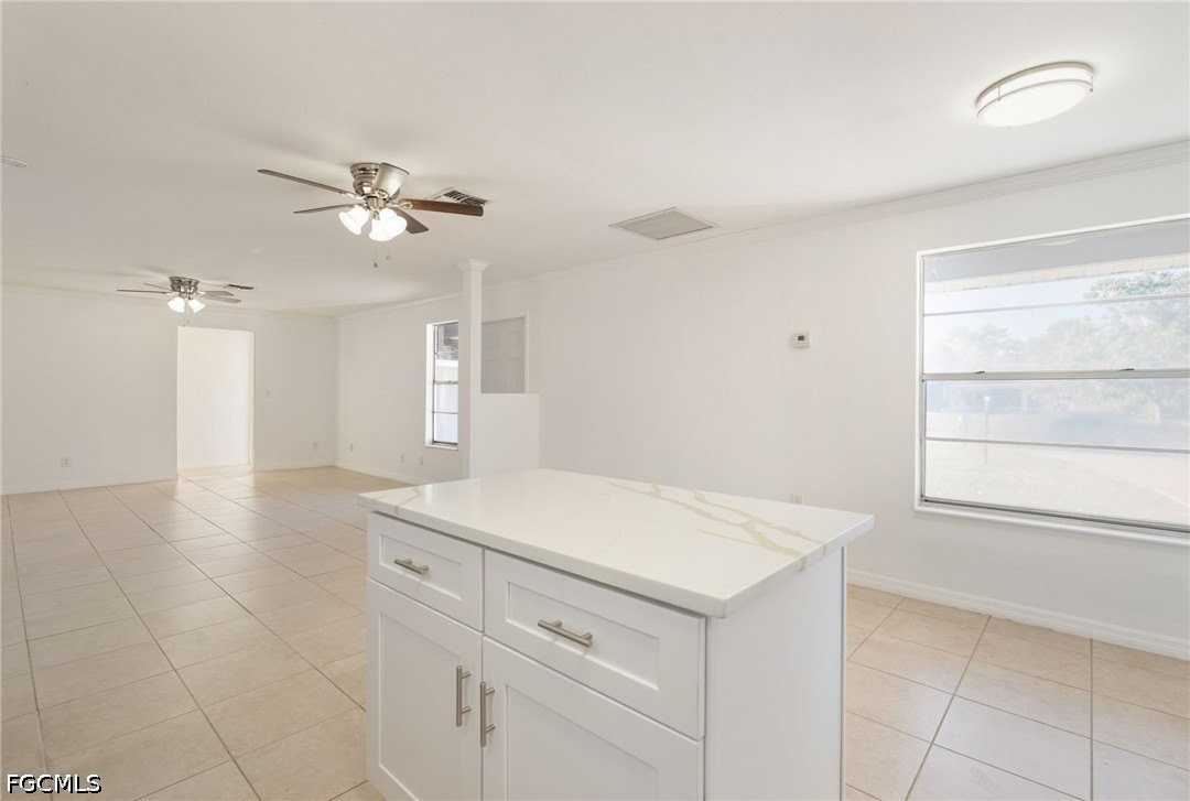 100 Contee Dr - Photo 4 of 22