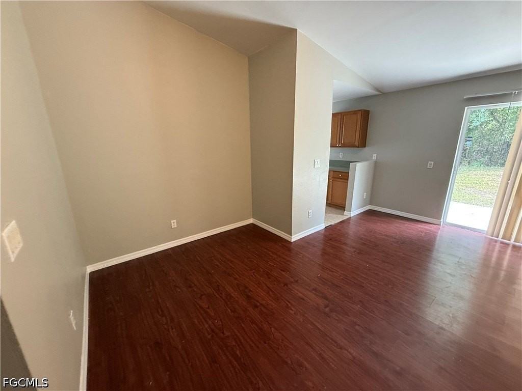 4425 29th St Sw - Photo 3 of 9