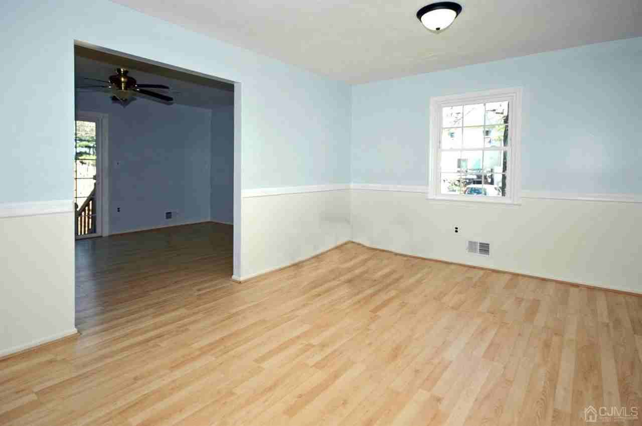 48 Astor Ct - Photo 3 of 26