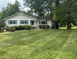 featured image of 4 Sage Dr