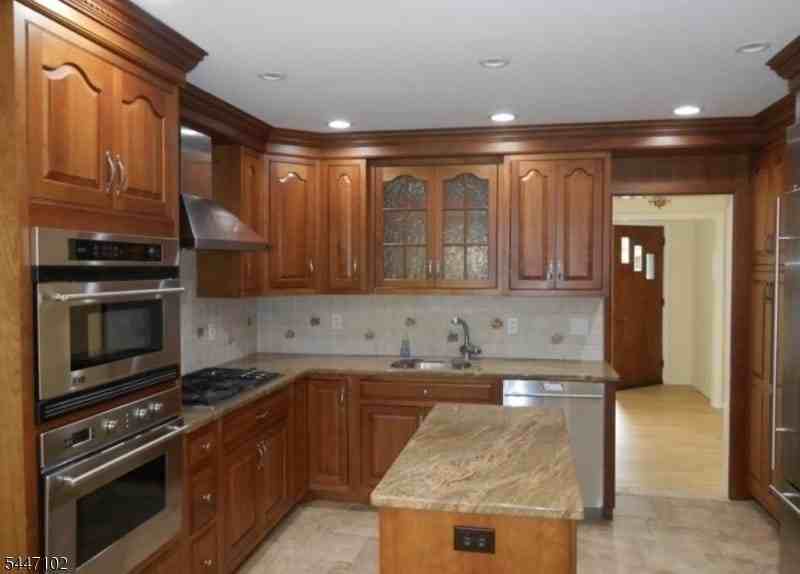 4 Sage Dr - Photo 4 of 24