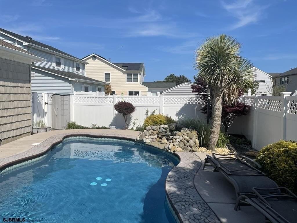 5216 Waterview Dr - Photo 2 of 50