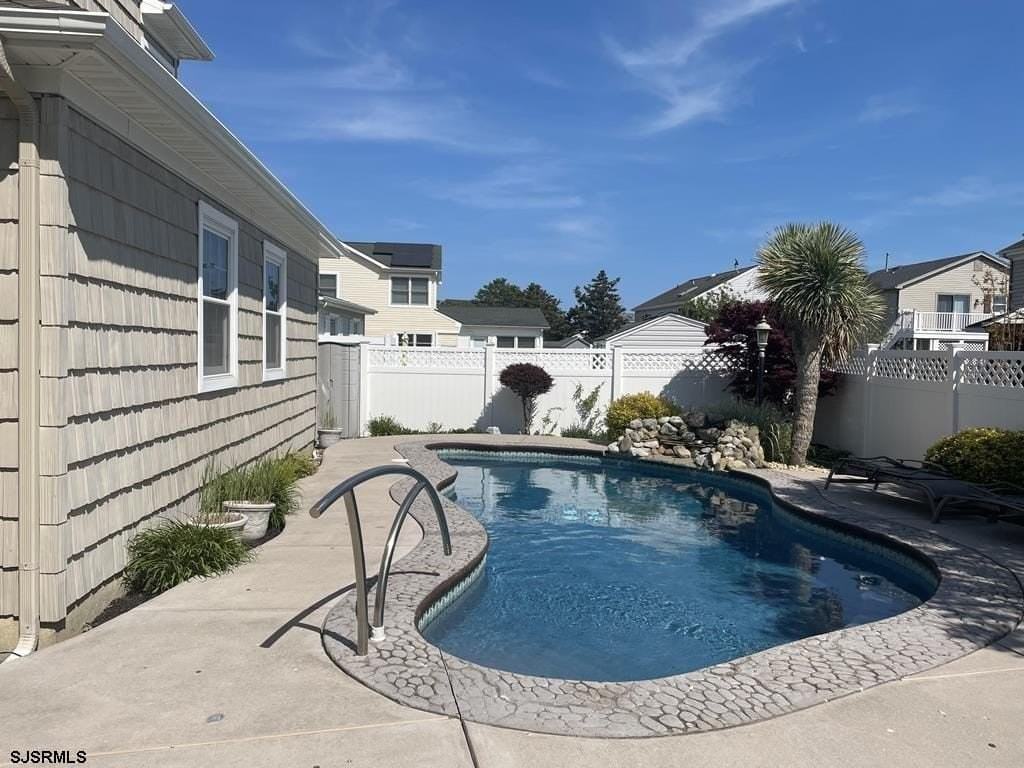 5216 Waterview Dr - Photo 3 of 50
