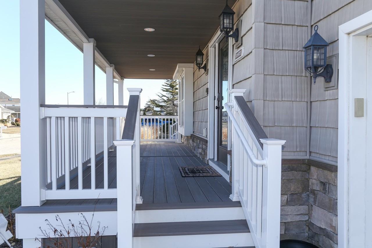 5216 Waterview Dr - Photo 6 of 50