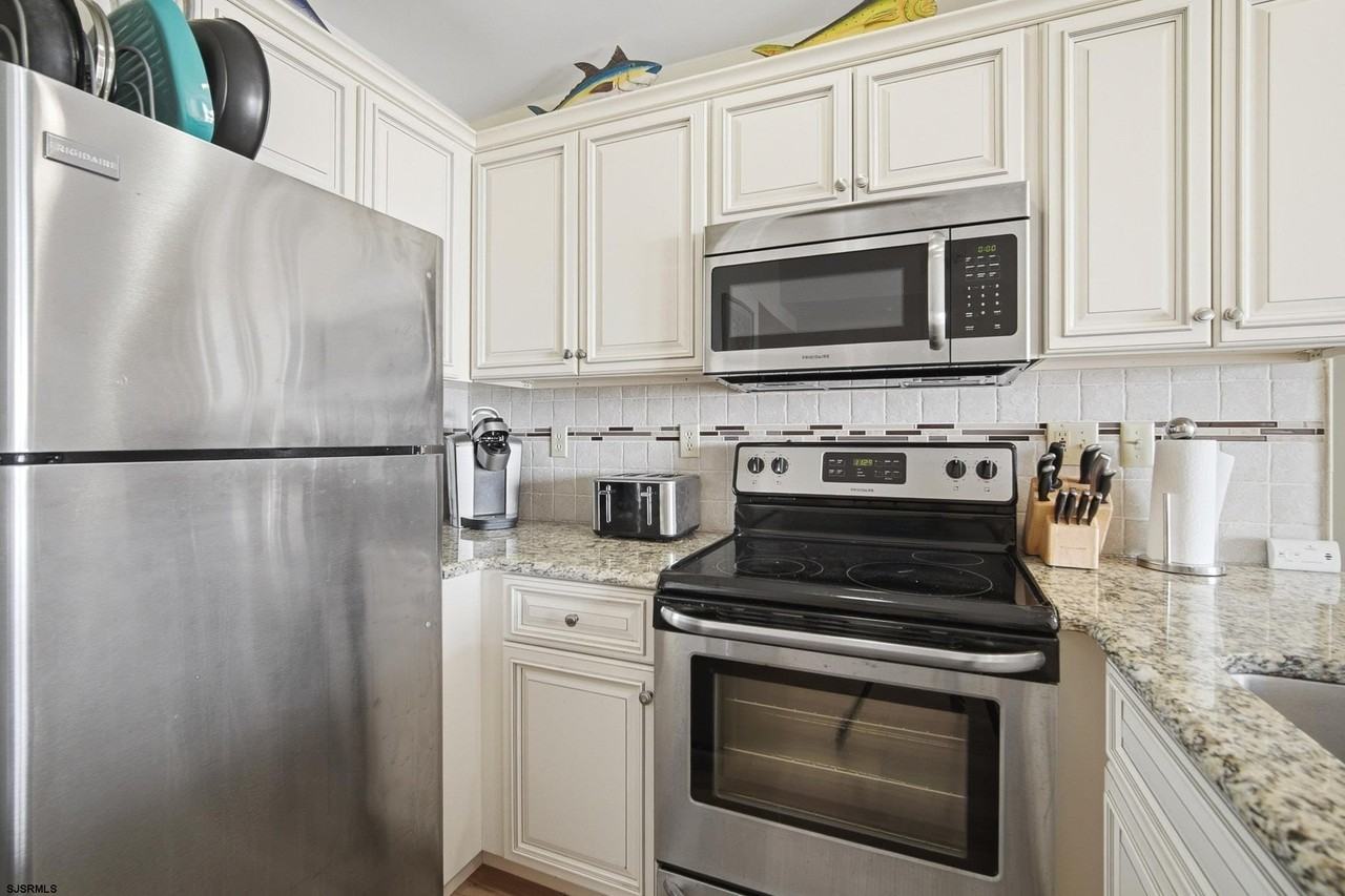 501 E Brigantine Ave #307 - Photo 7 of 49