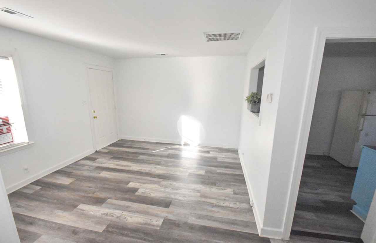2120 Kennesaw Dr #2 - Photo 3 of 19