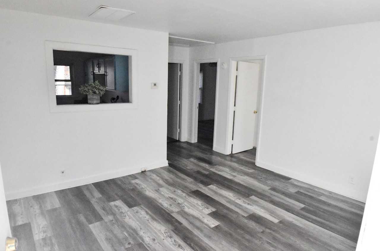 2120 Kennesaw Dr #2 - Photo 4 of 19