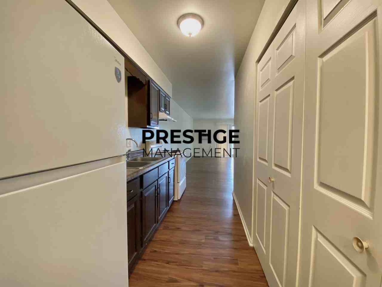 1680 Driftwood Dr #M - Photo 6 of 7
