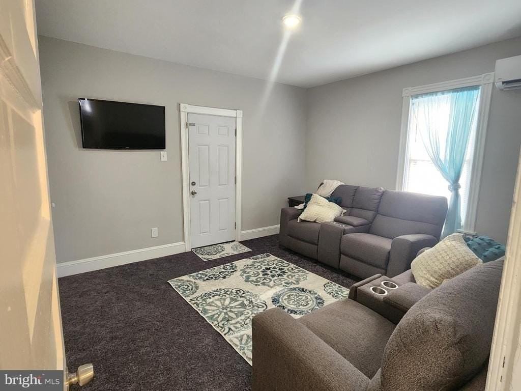 39 N Wells Ave - Photo 3 of 18