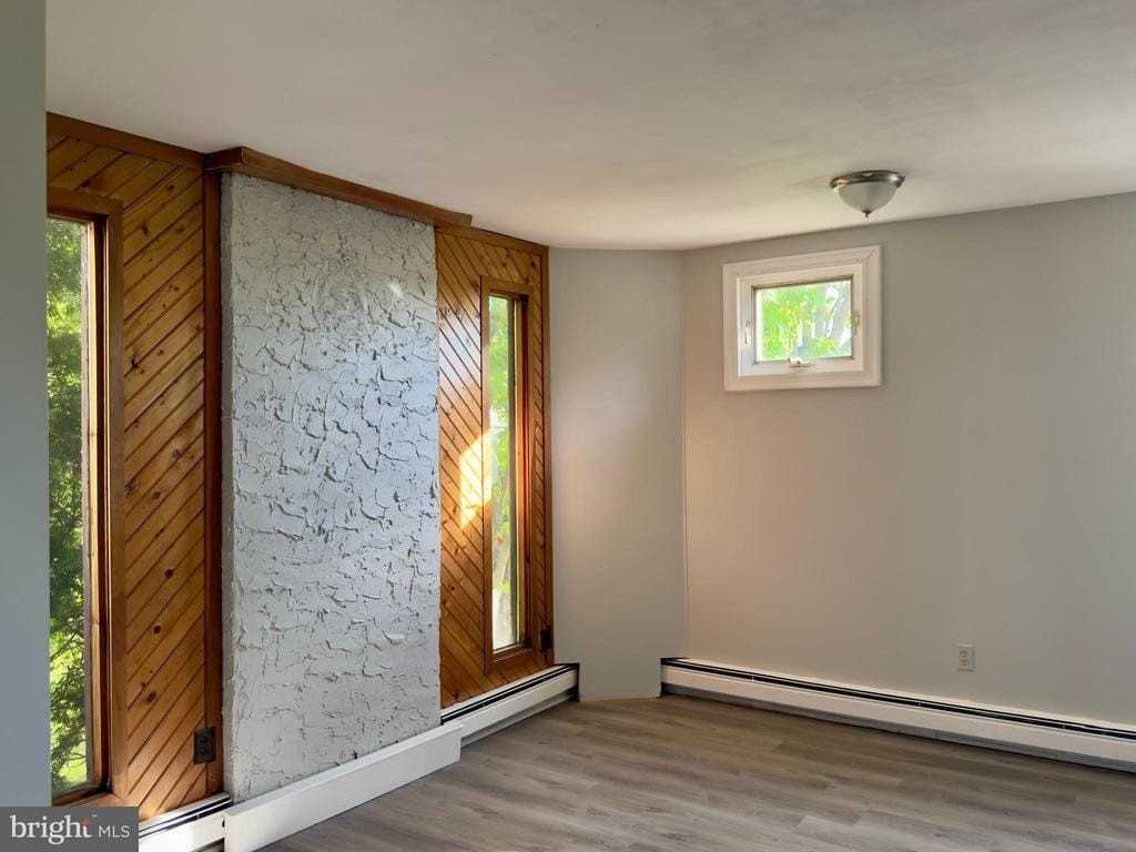 422 W 6th Ave - Photo 7 of 41