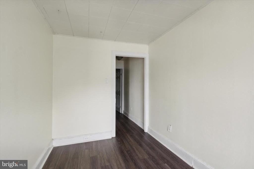 448 Krams Ave #3 - Photo 7 of 14