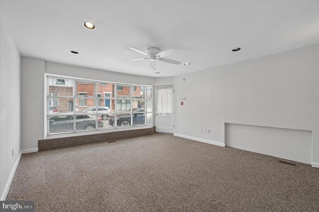 402 Fairmount Ave - Photo 3 of 15