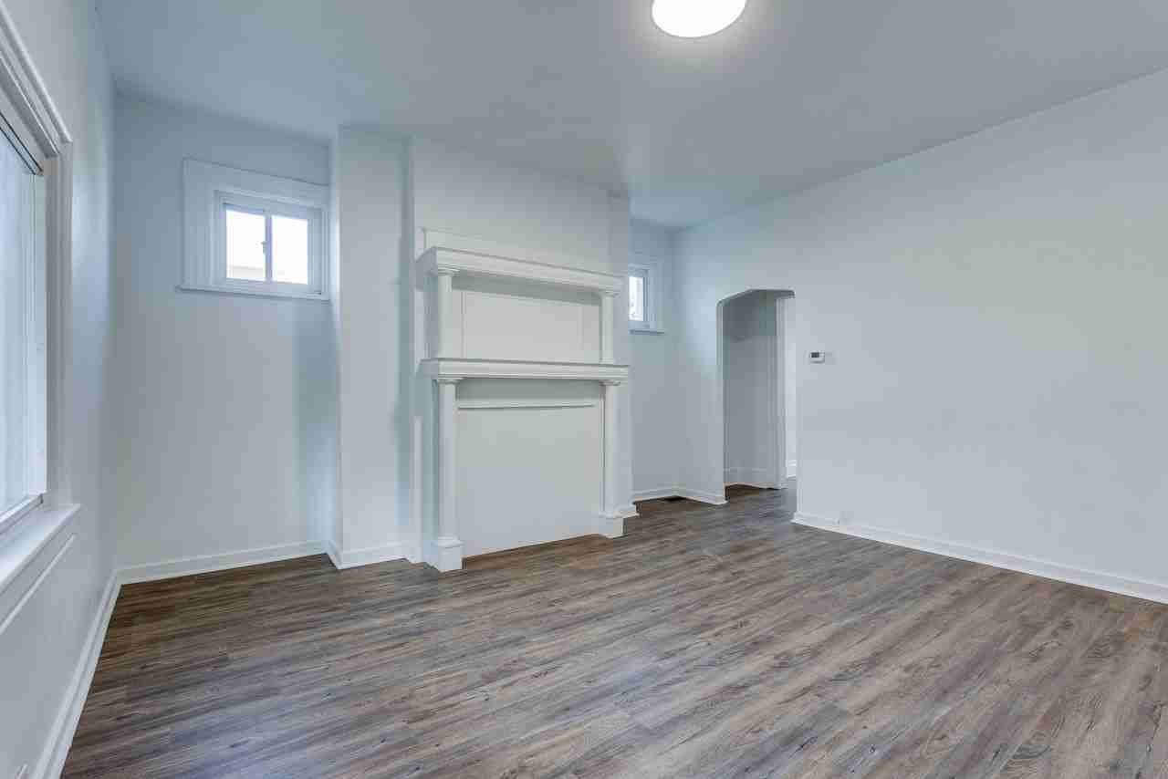 623 Lillian St - Photo 5 of 43