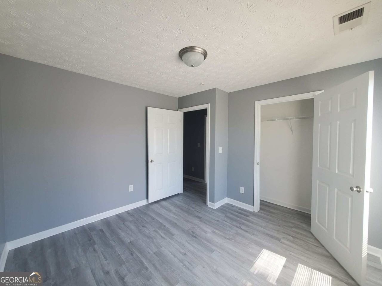 17301 Waldrop Cv - Photo 2 of 14