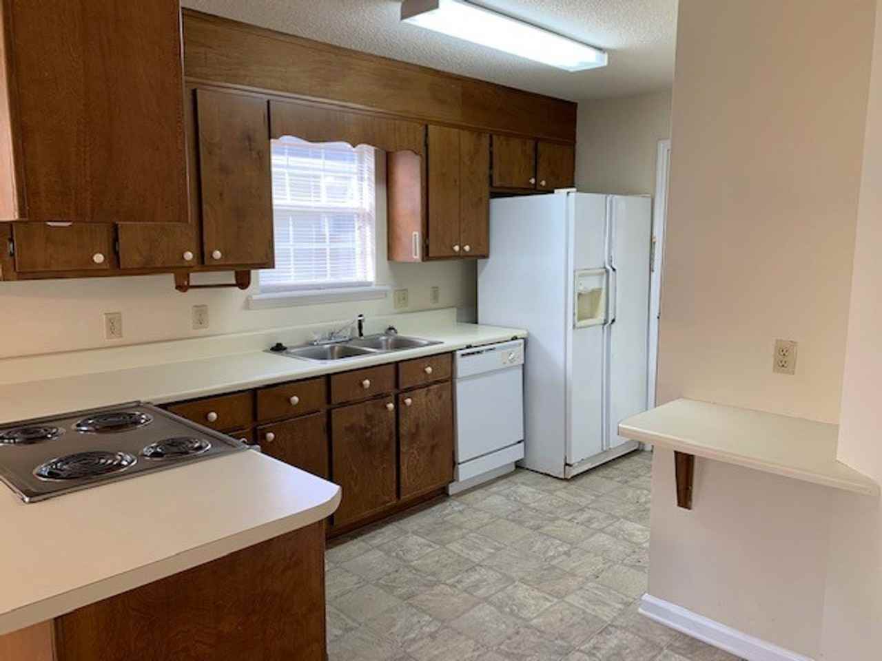 3004 Kensington Ln - Photo 4 of 12