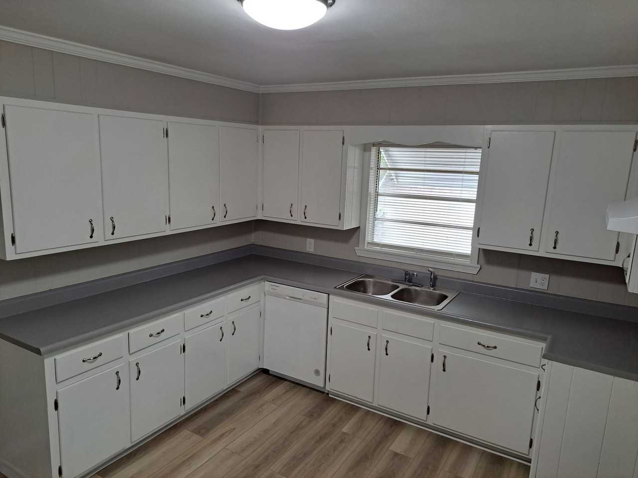 205 E 2nd St - Photo 5 of 17