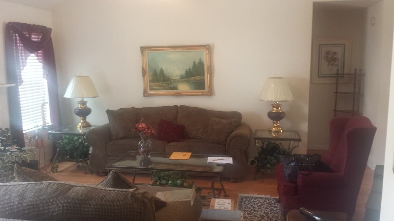 60 Lassiter Dr - Photo 4 of 13