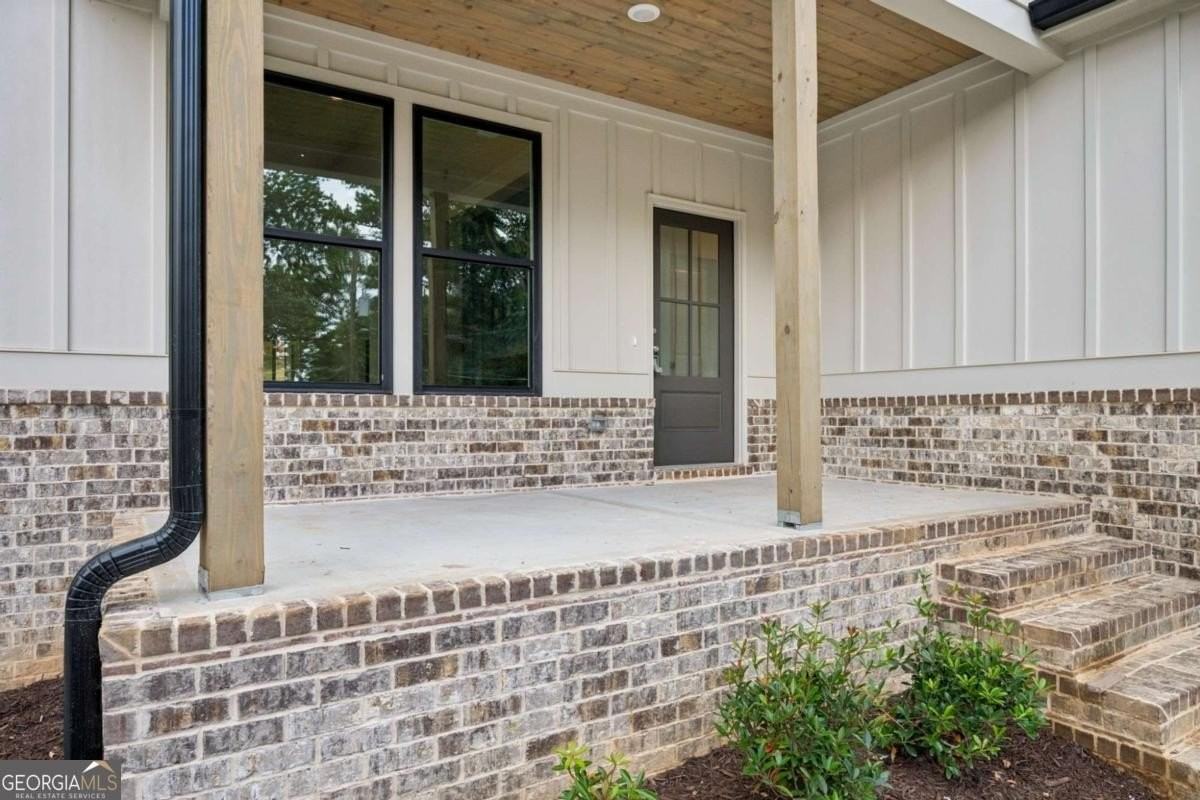 2050 Morehouse Dr Nw - Photo 6 of 25