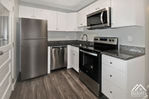 featured image of 301 Oaklawn Ave