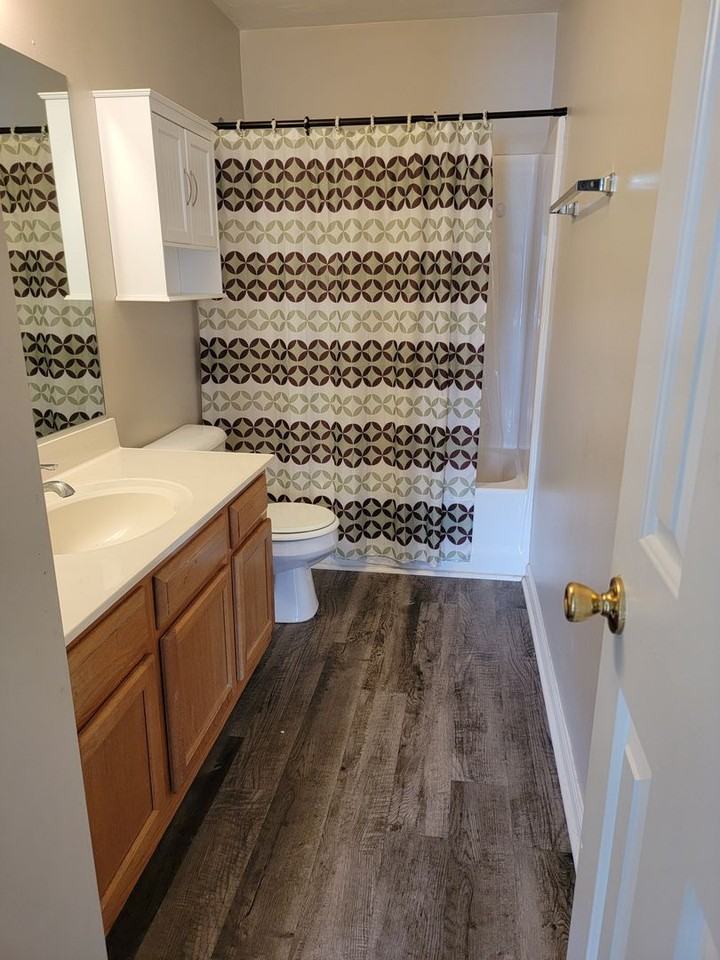 1110 Carriage Ct - Photo 7 of 25