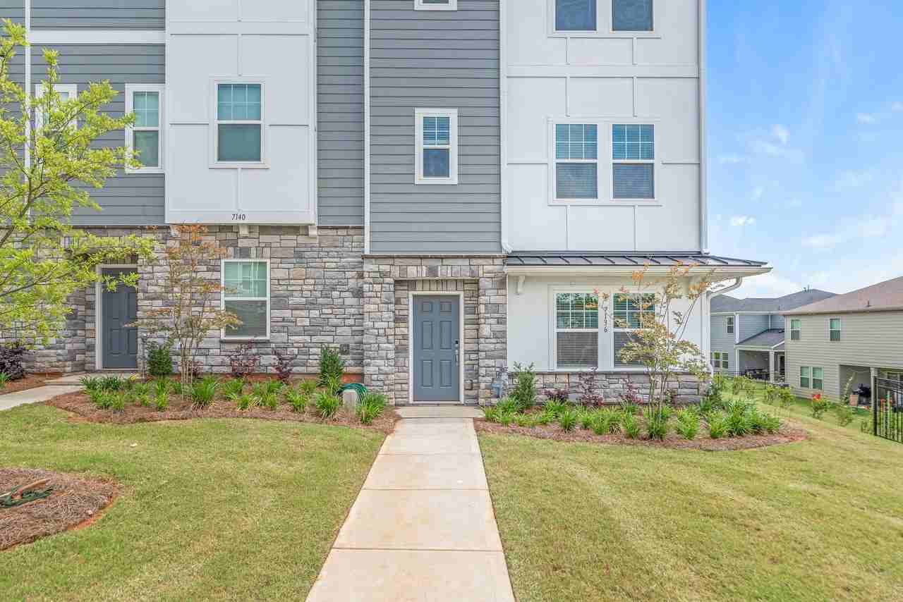 7136 Bryce Ave - Photo 2 of 31