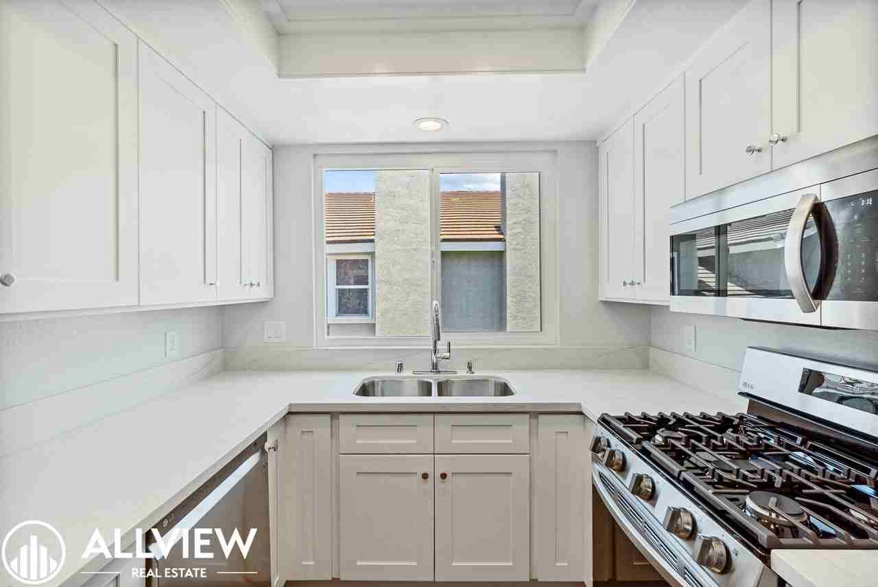 63 Goldenrod - Photo 7 of 21