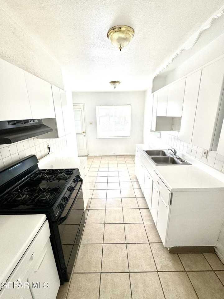 209 San Saba Rd - Photo 6 of 22