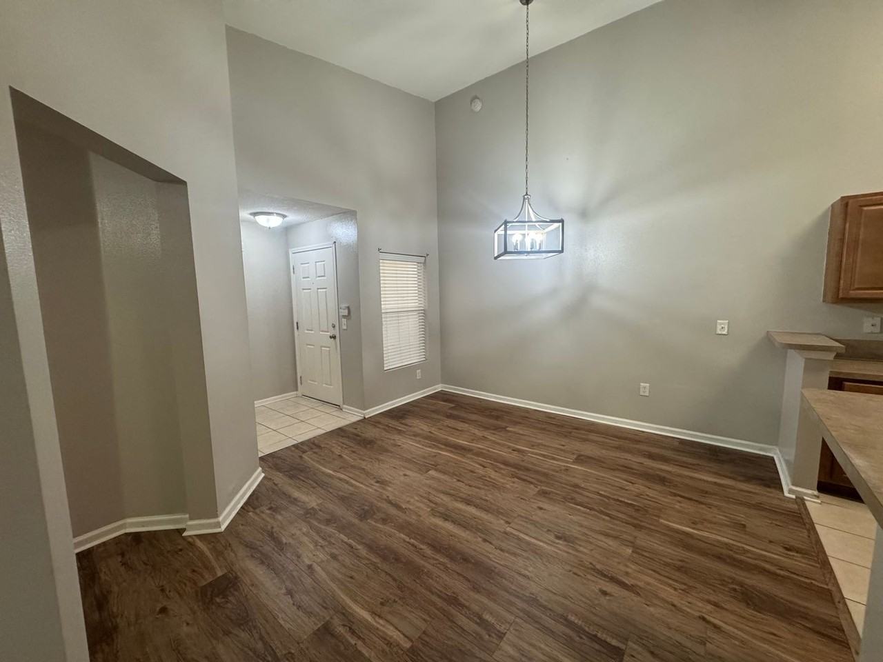 6099 Maggies Cir - Photo 5 of 23
