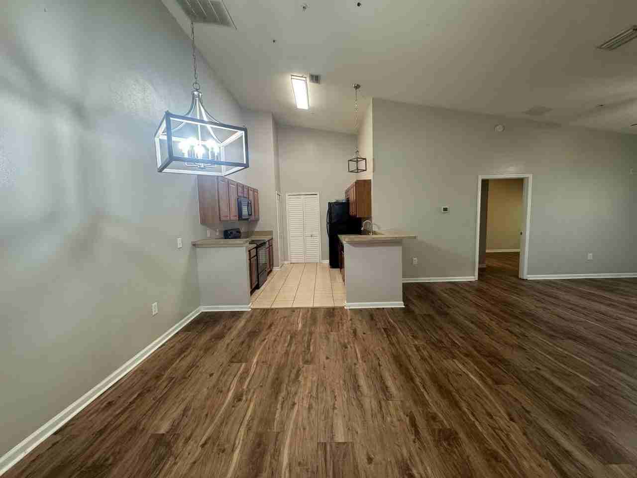 6099 Maggies Cir - Photo 6 of 23