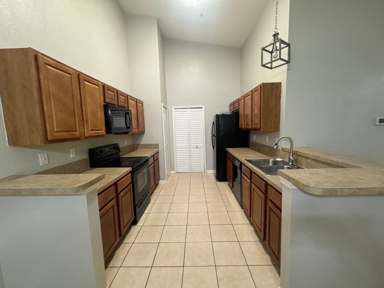 6099 Maggies Cir - Photo 7 of 23