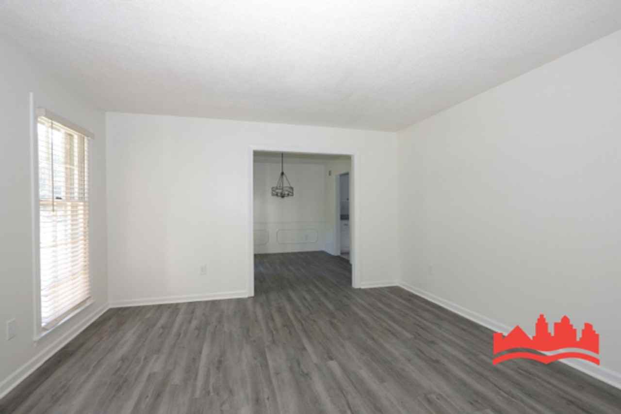 8241 Misty Meadows Ln - Photo 3 of 21
