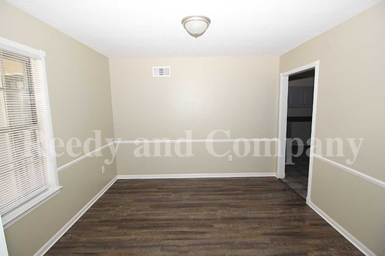 3235 Fox Chase Dr - Photo 5 of 28