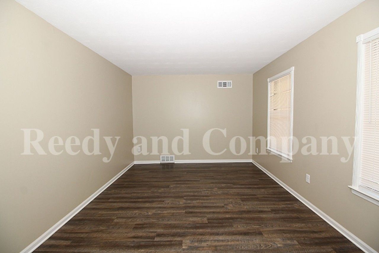 3235 Fox Chase Dr - Photo 7 of 28