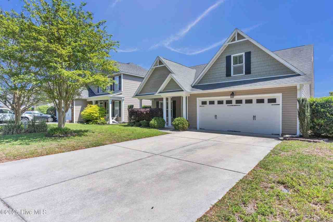 8530 Jadewood Dr - Photo 2 of 35