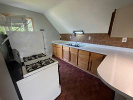 featured image of 401 1/2 Queen St