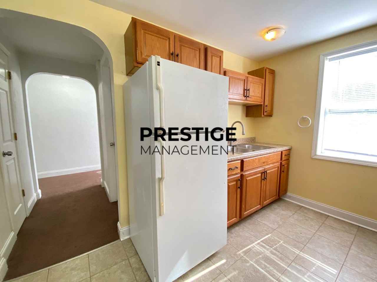 7709 Taft St #3 - Photo 3 of 10
