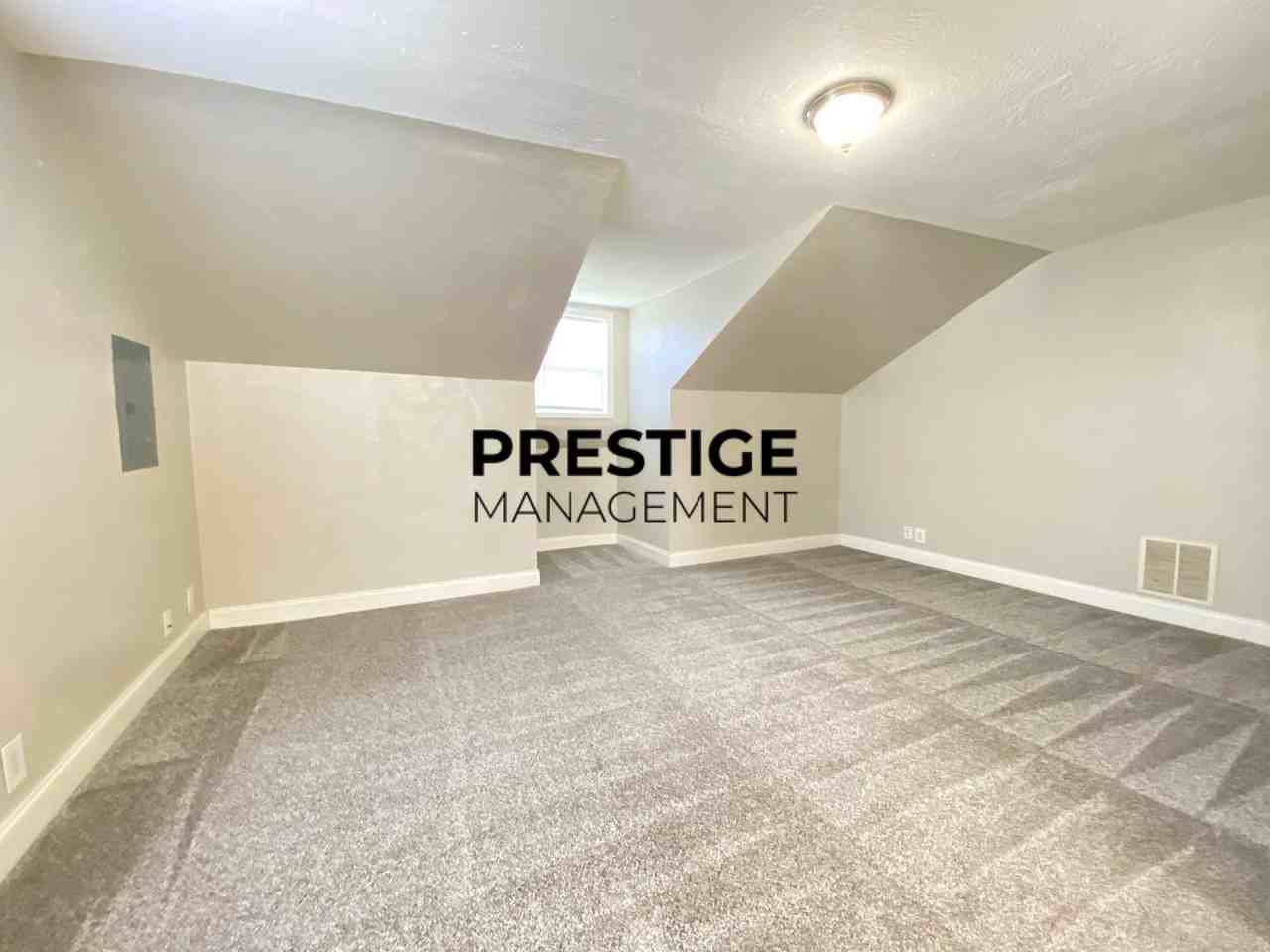 7709 Taft St #3 - Photo 5 of 10
