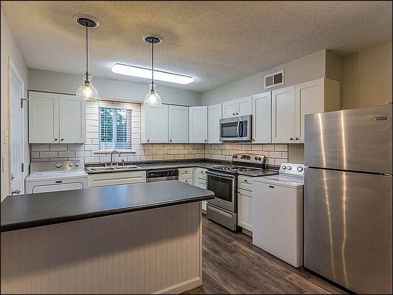 The Residence - Photo 2 of 12
