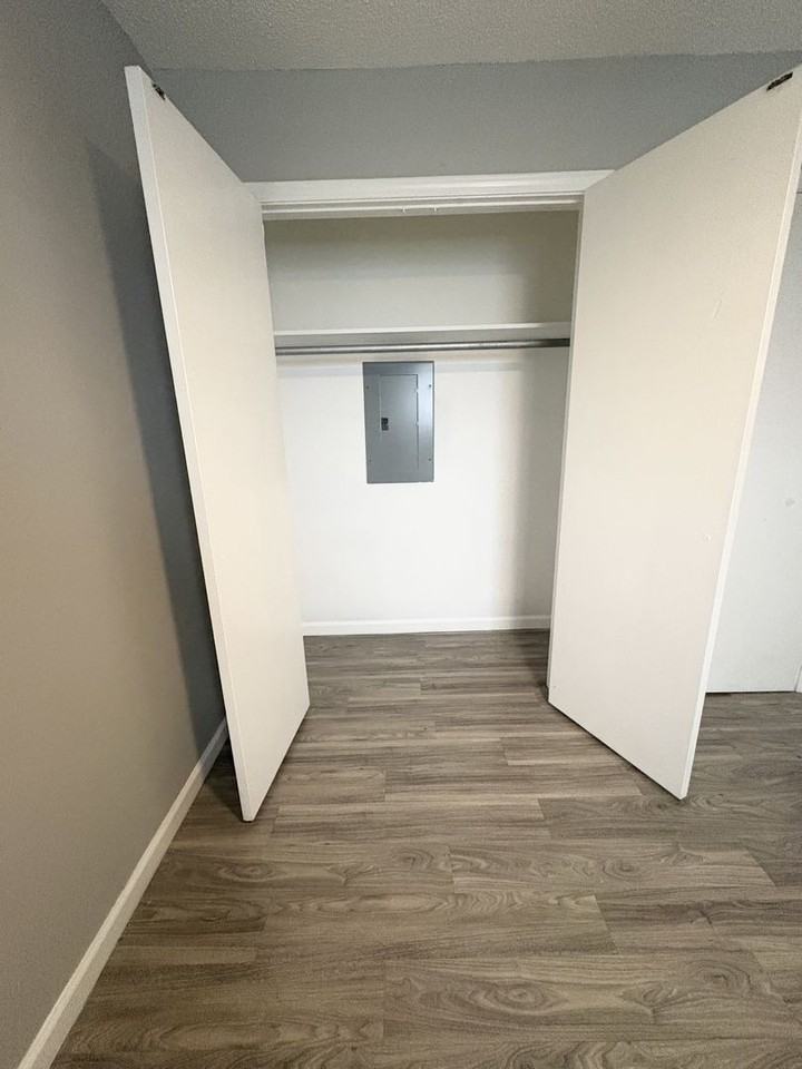 The Residence - Photo 5 of 12