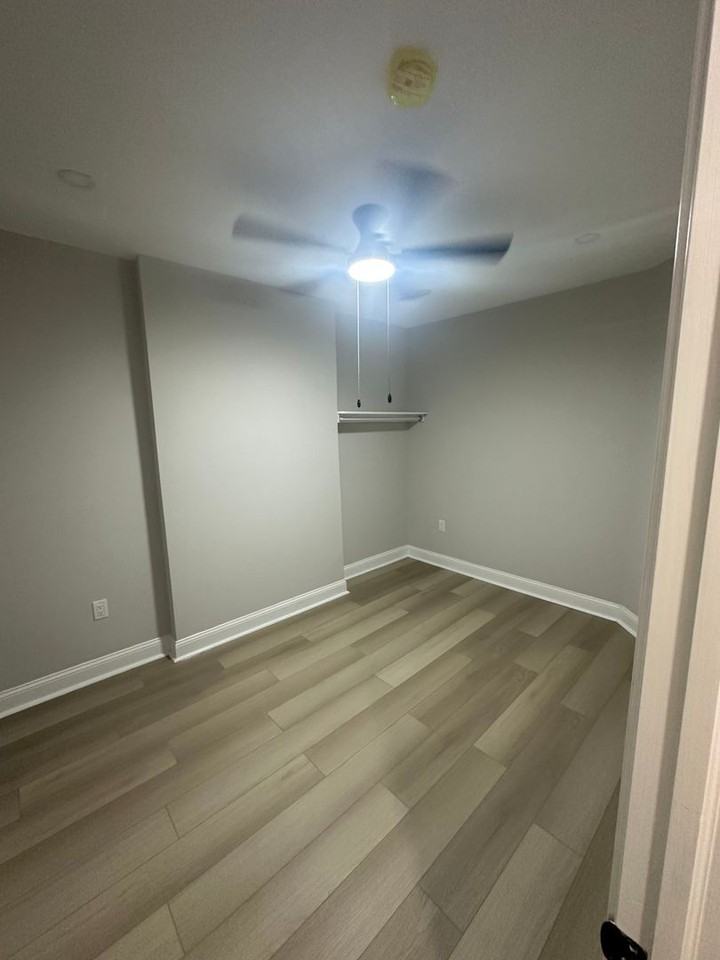 4038 Cambridge St - Photo 3 of 22