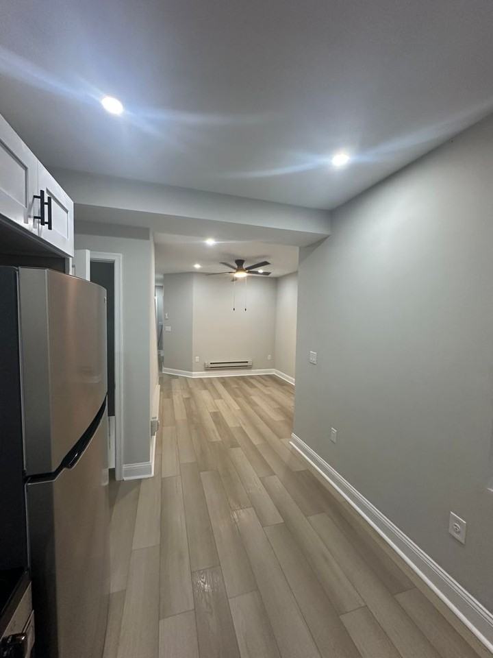 4038 Cambridge St - Photo 6 of 22