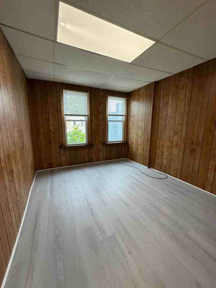 1313 N 51st St - Photo 5 of 17