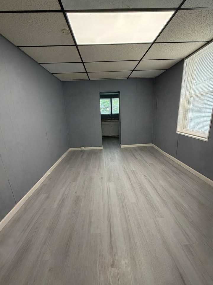 1313 N 51st St - Photo 7 of 17