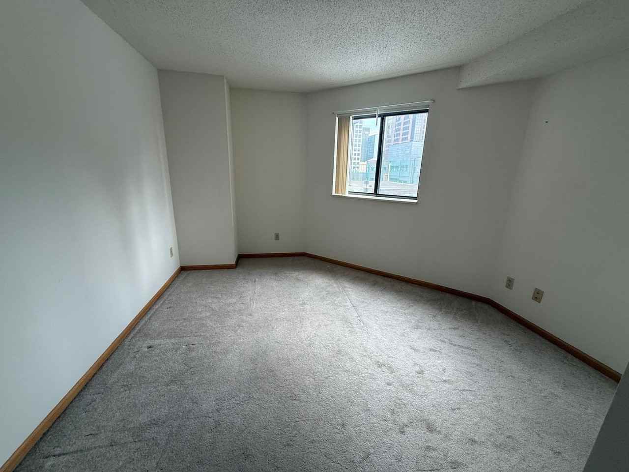 78 10th St E - Photo 4 of 14