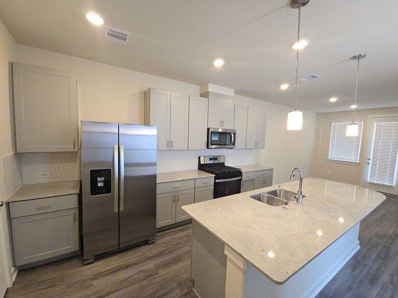 4112 Good Vineyard Ln - Photo 3 of 31