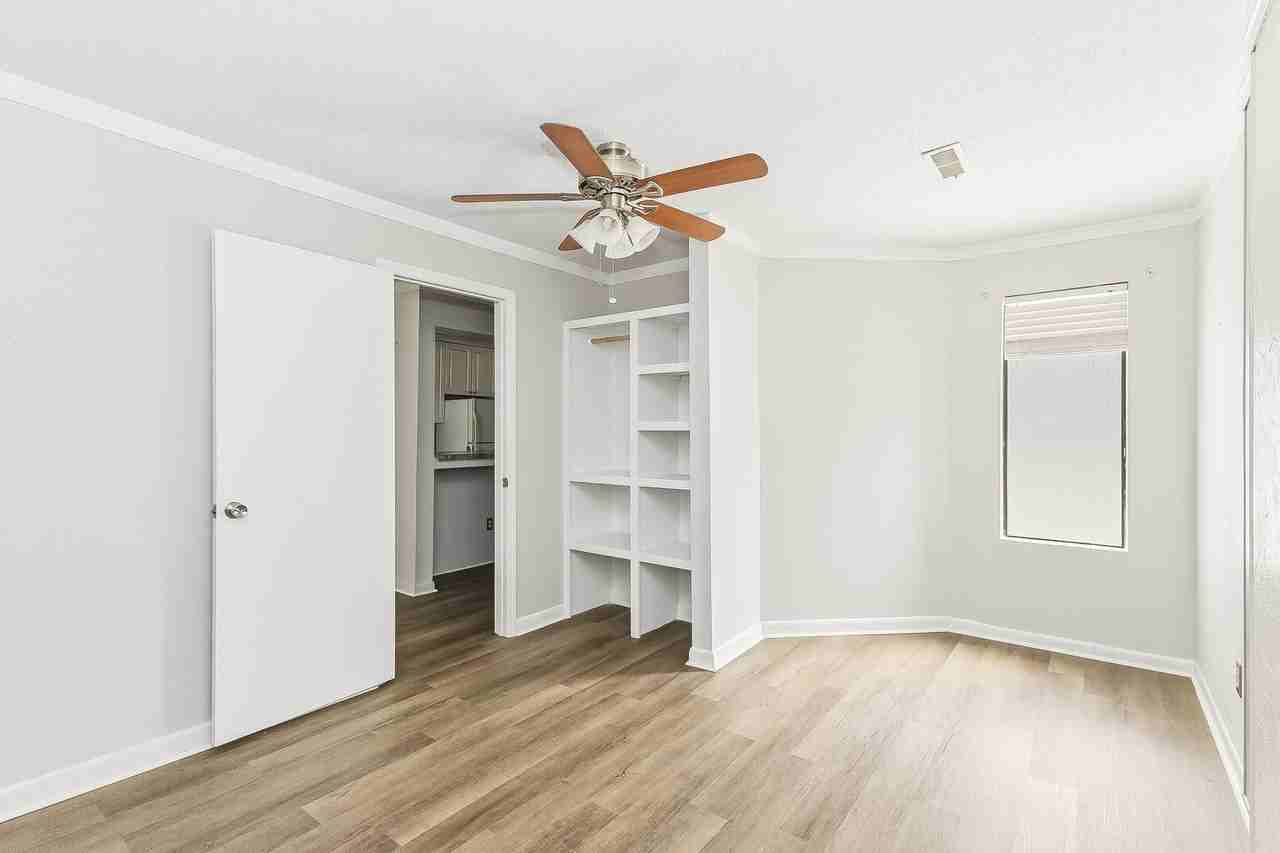 2173 Spoleto Ln E - Photo 6 of 15
