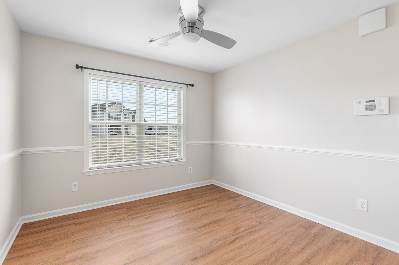 131 Cherry Grove Dr - Photo 6 of 19