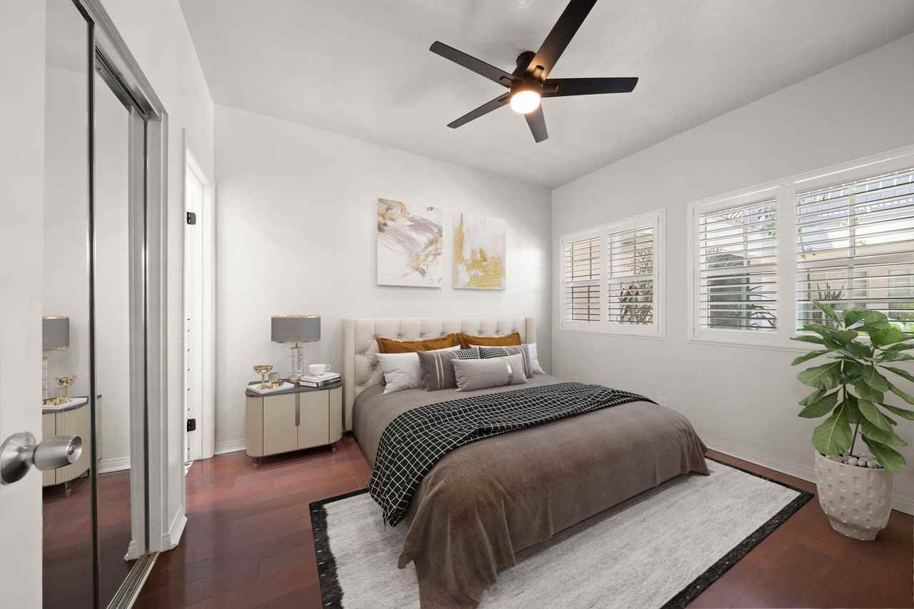 1145 Roswell Ave - Photo 5 of 34
