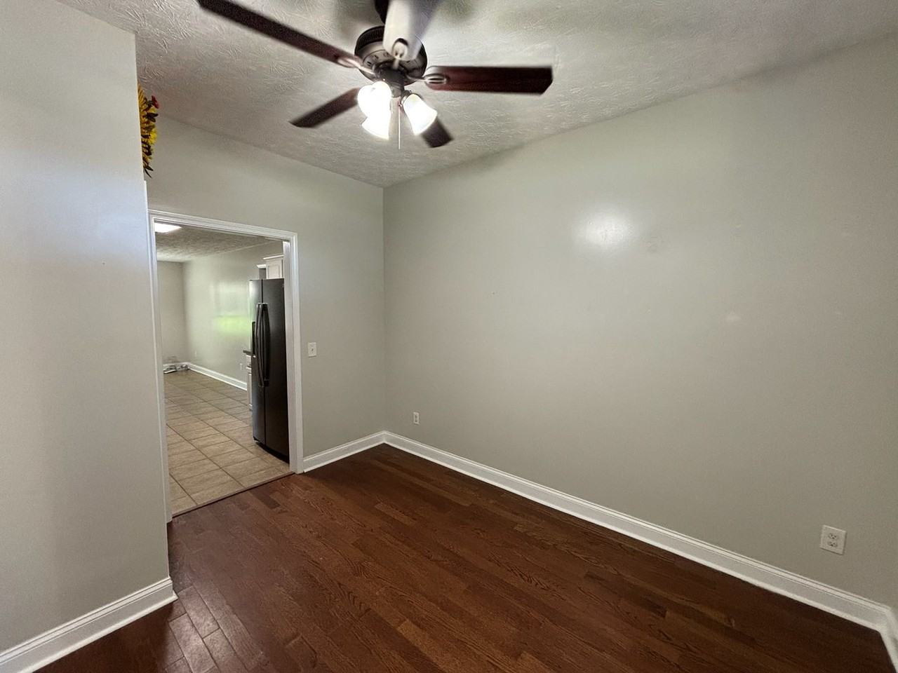 39 Taylor Way - Photo 4 of 35